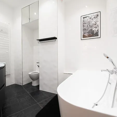 Cia - Haussmannian Delight Apartamento *